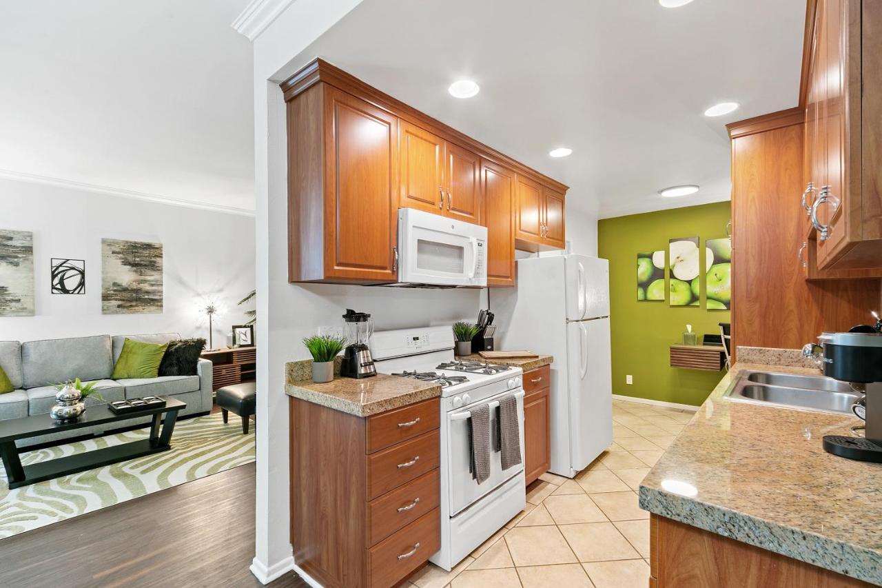 Beverly Hills Gem 1 Bedroom Apt With Parking 218 Лос-Анджелес Екстер'єр фото